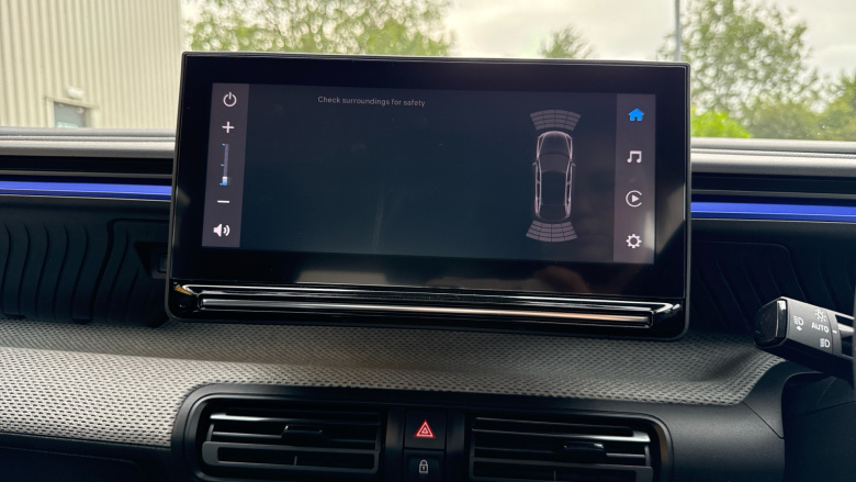 Citroen C3 83kW Plus 44kWh 5dr Auto Electric Hatchback